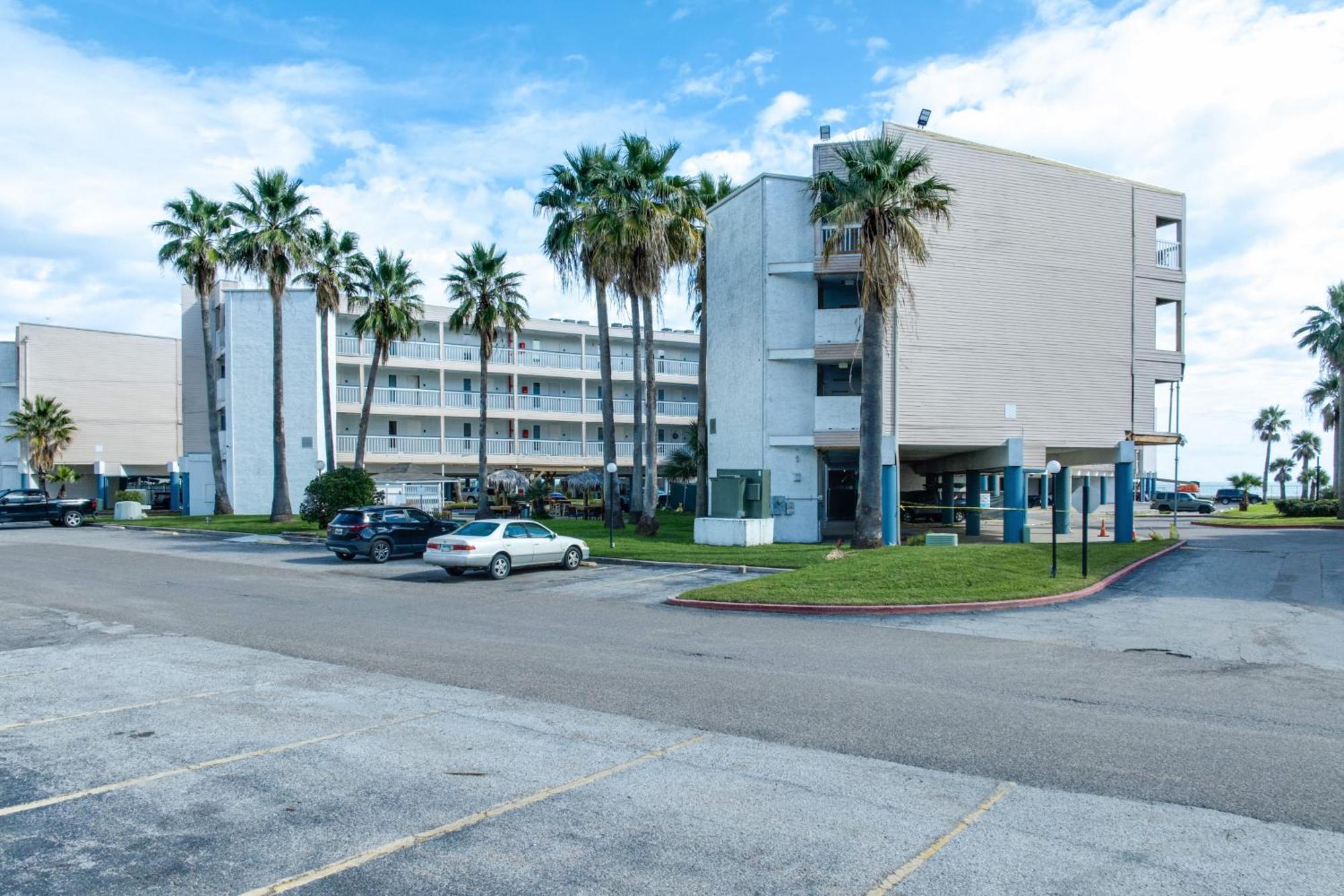 Corpus Christi Condo Pool And Access To North Beach Exterior photo