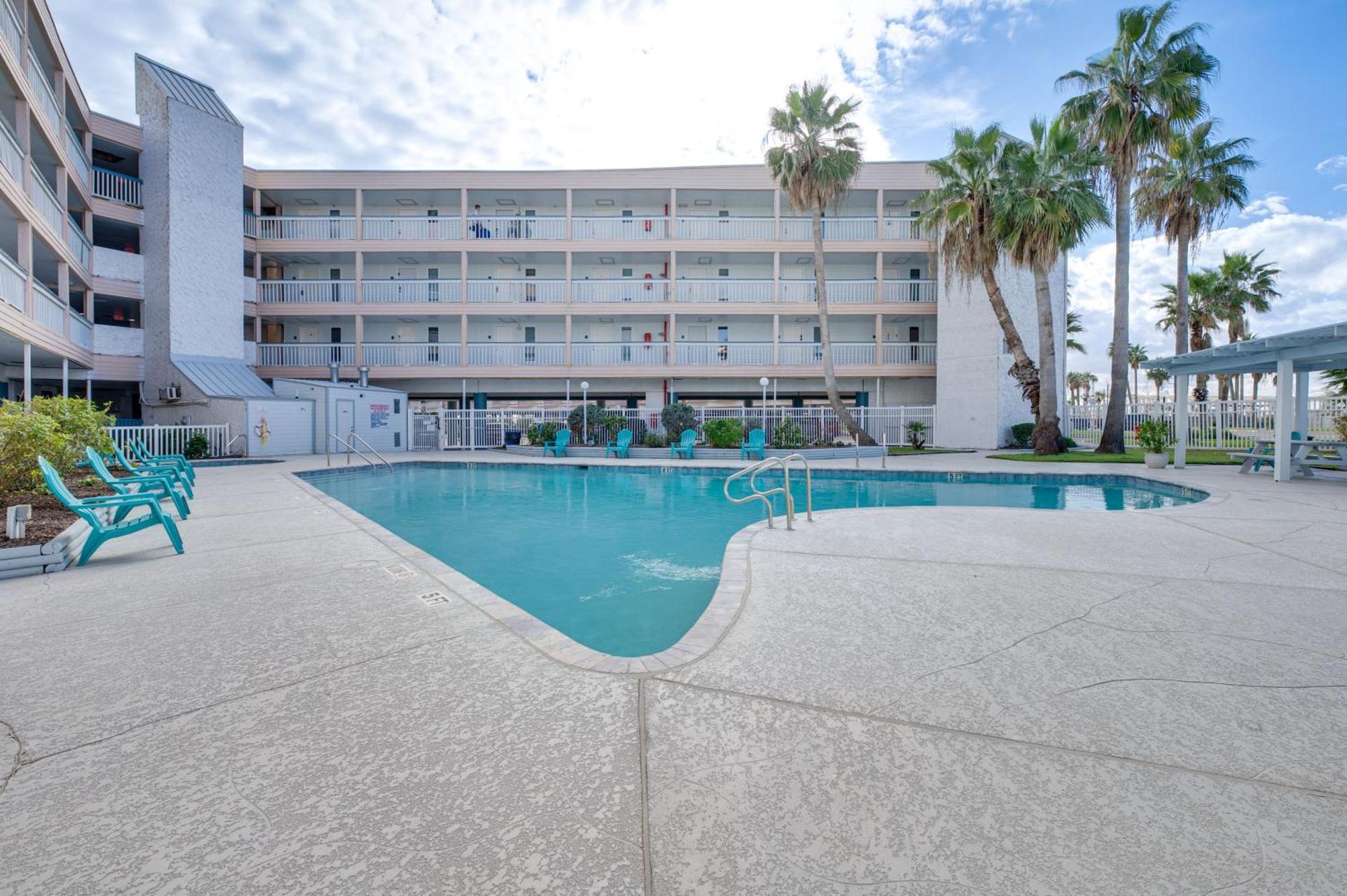 Corpus Christi Condo Pool And Access To North Beach Exterior photo