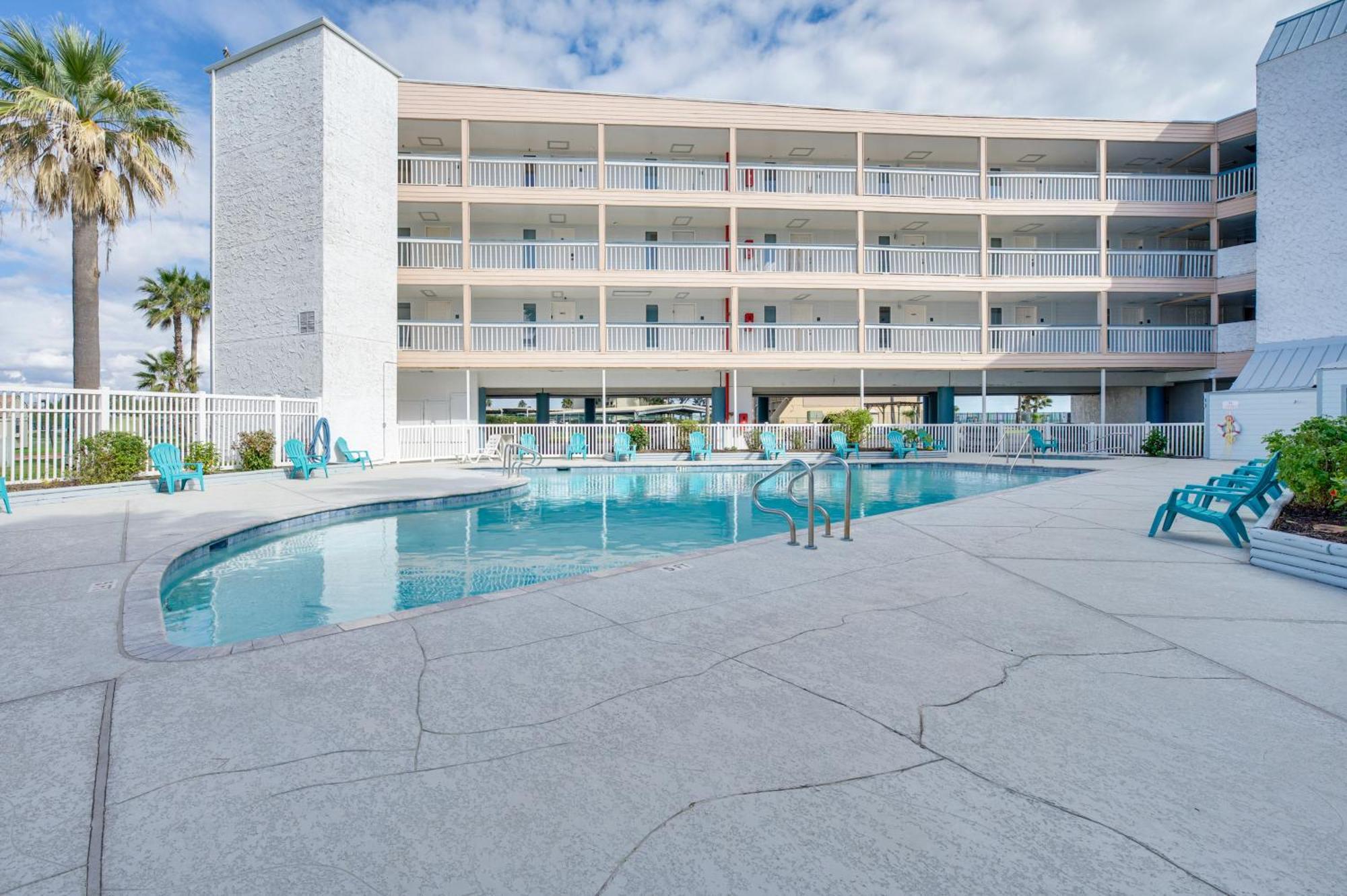 Corpus Christi Condo Pool And Access To North Beach Exterior photo